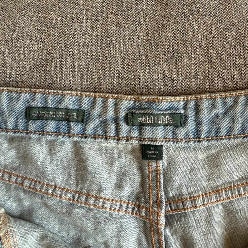 Raw Hem Contrast Panel Jean Shorts • Wild Fable 14 - Picture 3 of 6